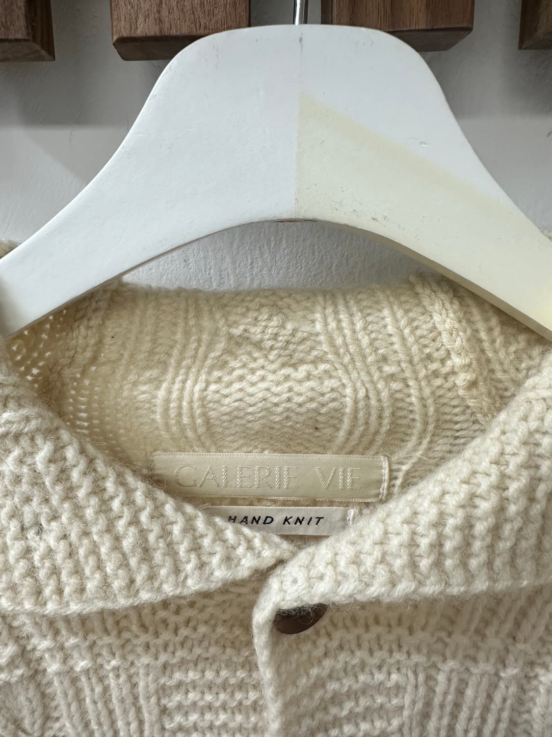 일본빈티지 핸드니트 울 87% 케이블 짜임 우드 버튼 니트 가디건 상품이미지3