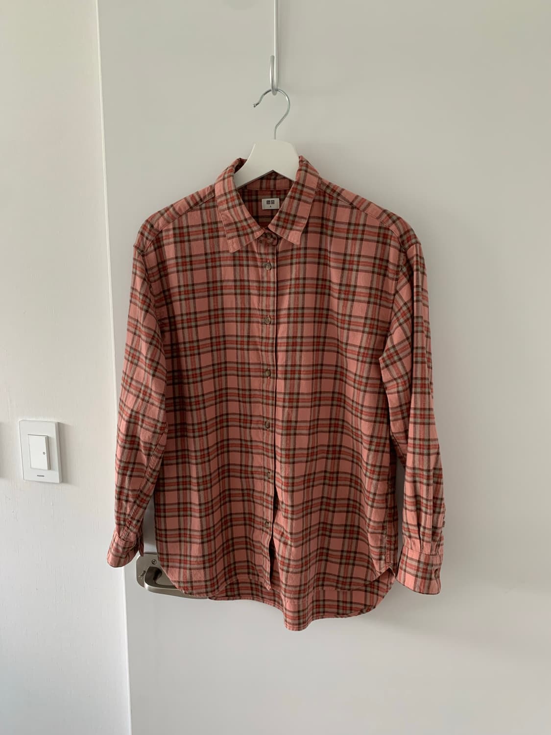UNIQLO 핑크오렌지 체크 셔츠 상품이미지1