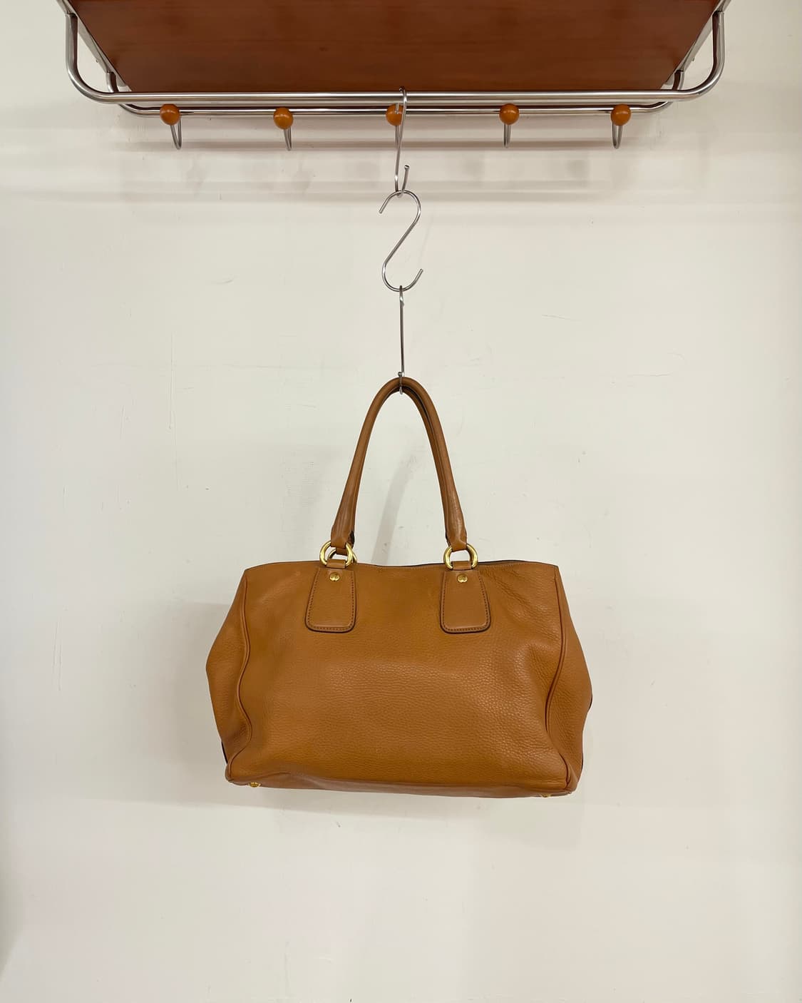 프라다 비텔로 다이노 레더 오픈 토트백 상품이미지4