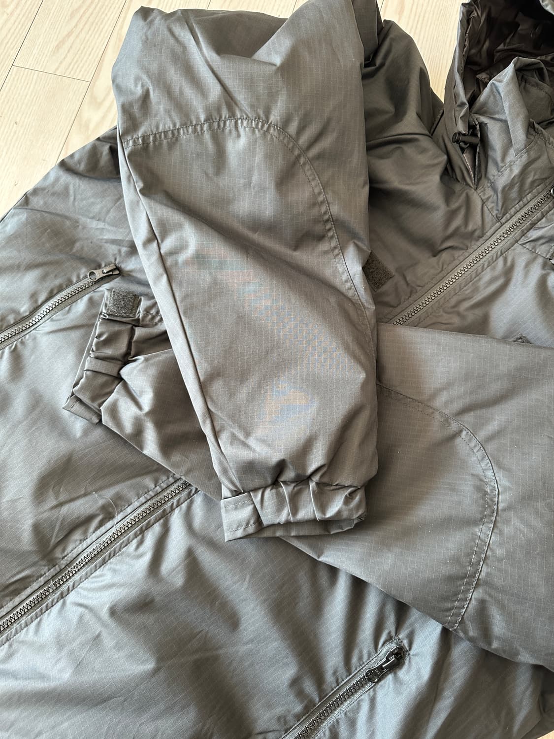Taion x gloster level7 down jacket 상품이미지8