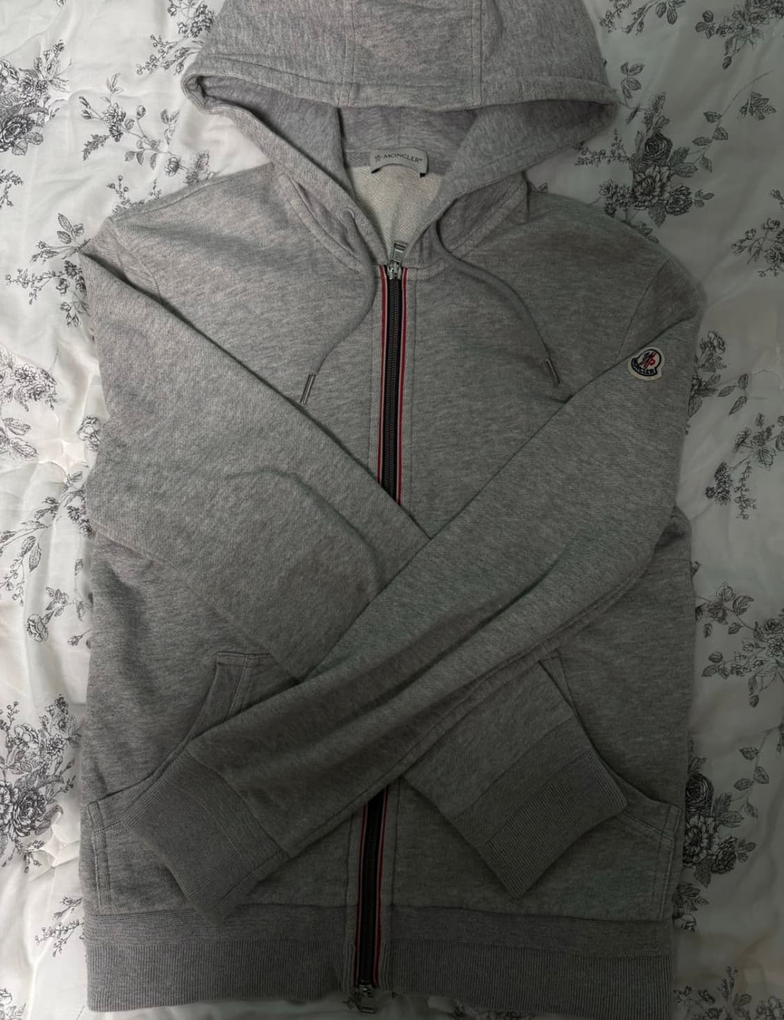 몽클레어 후드집업 팔아요 몽클레르 상품이미지1