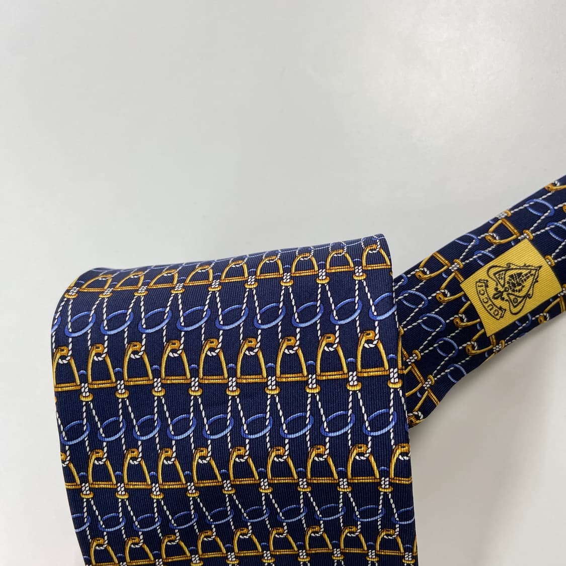 택달린 미사용품 구찌(GUCCI)  명품 정품 넥타이 상품이미지6