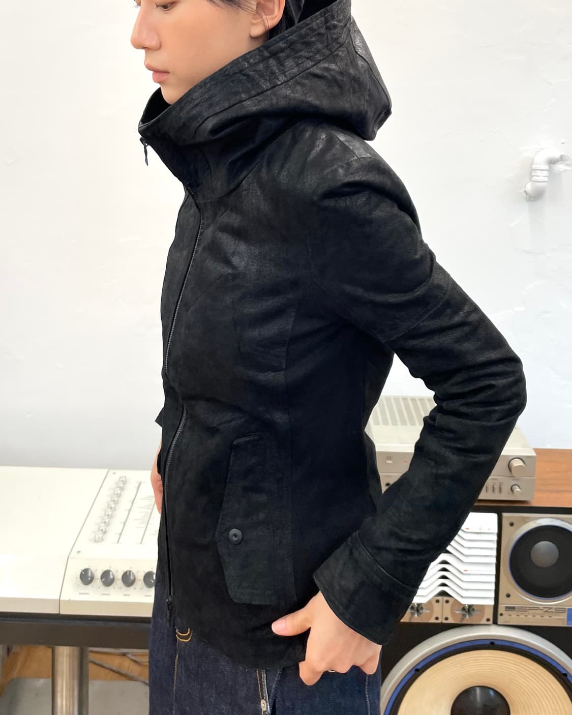 [1] NO ID 노아이디 레더 후드 자켓 상품이미지2