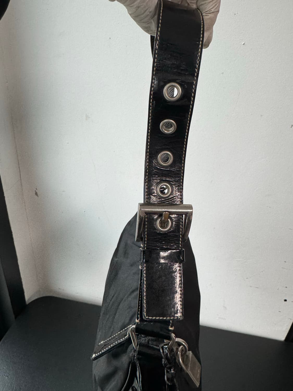 프라다 버클 스트랩 숄더백(정품) 상품이미지6