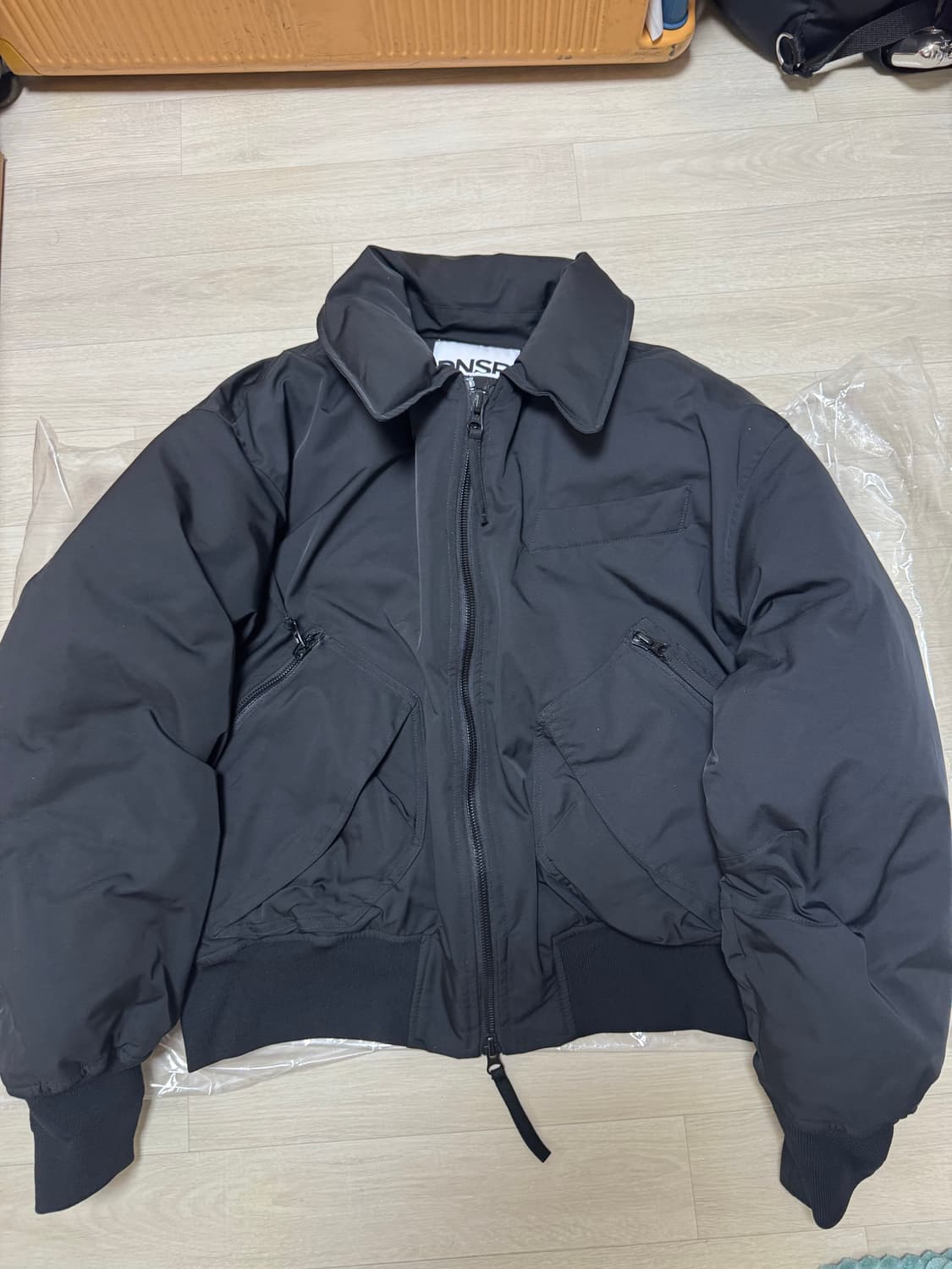 [XL] DNSR 디앤써 플라이트 크롭 덕다운 패딩 점퍼 블랙 상품이미지1