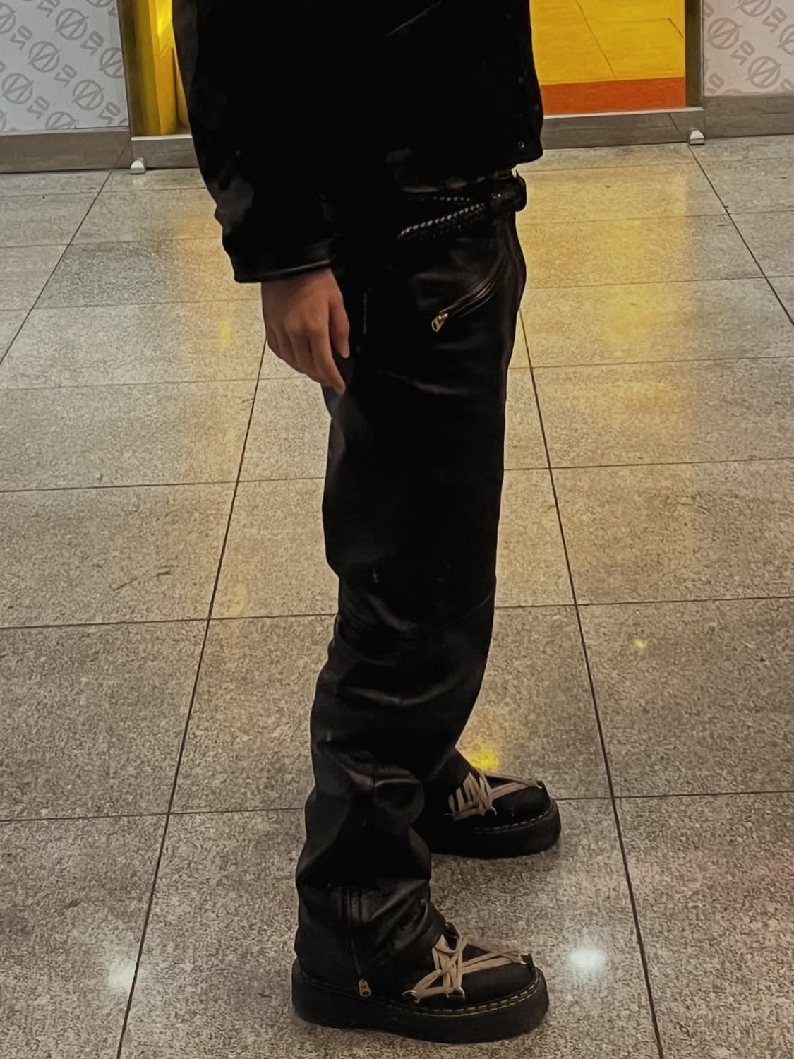 더긱스 레더 바이커팬츠 M 사이즈 상품이미지3