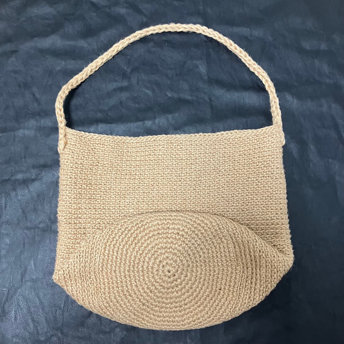 핸드메이드 라피아 백 베이지 머듈 더로우 마리암나시르자데 상품이미지2