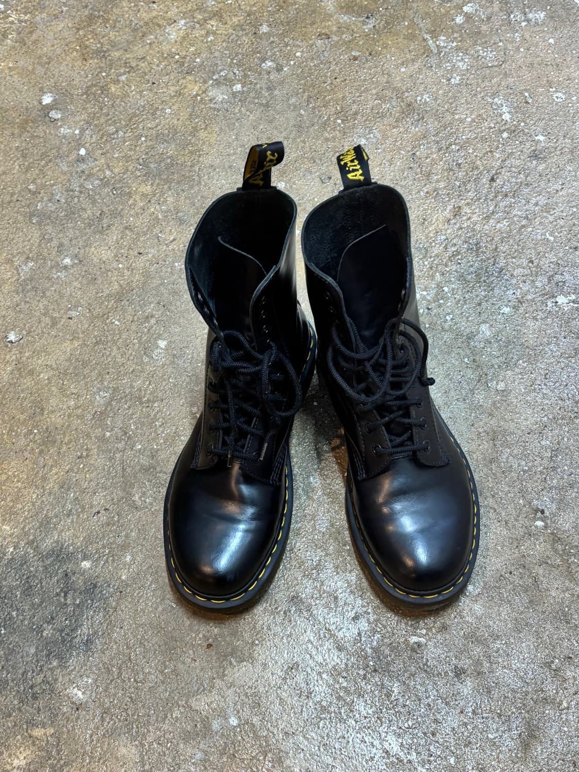 닥터 마틴 1490 스무스 블랙 10홀 상품이미지5