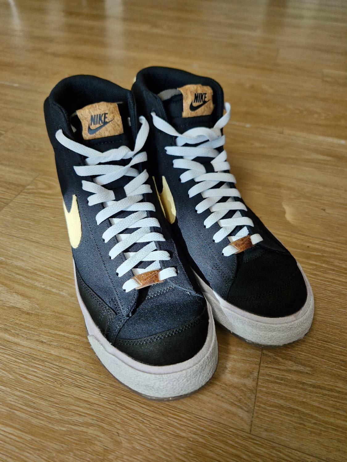 나이키 블레이저 미드 77 폼그라나테 275 상품이미지1