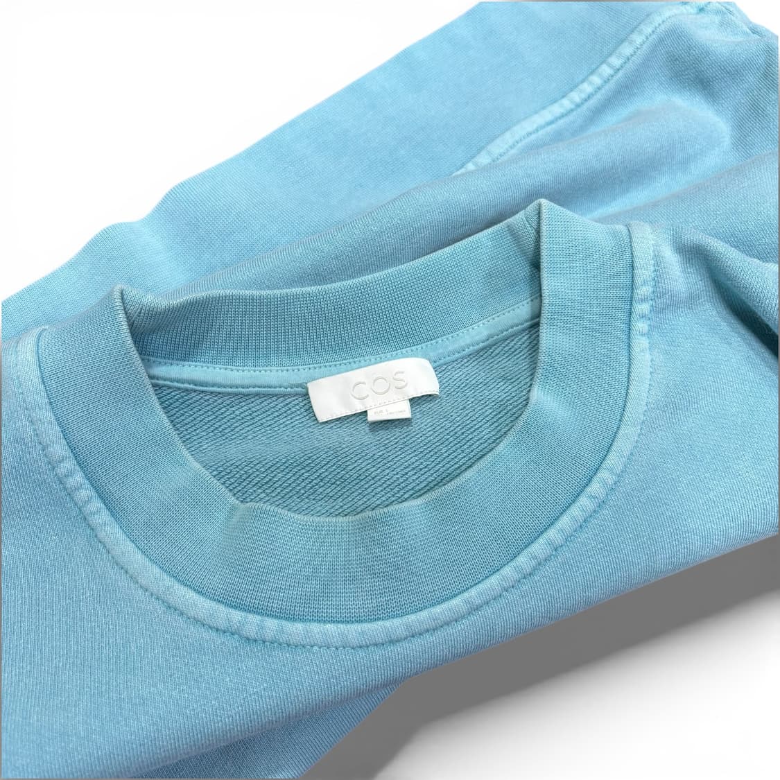 L COS 코스 스카이블루 피그먼트 크루넥 맨투맨 상품이미지3