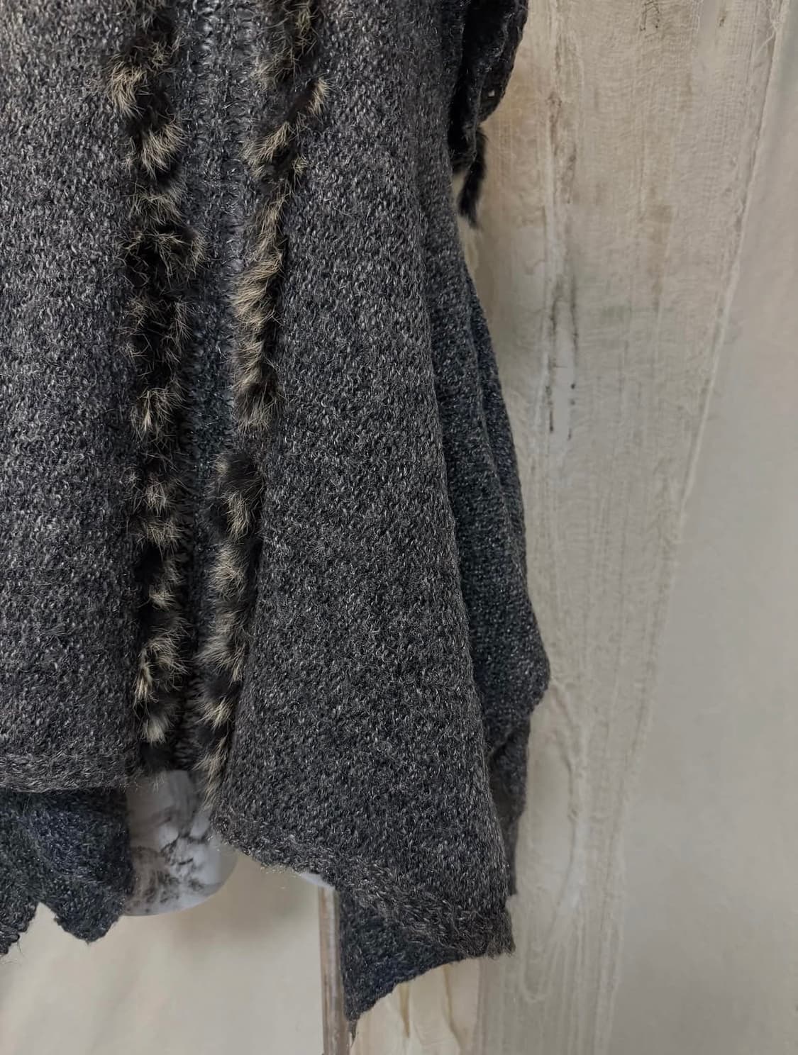 Drape Detail Knit Kape 상품이미지4