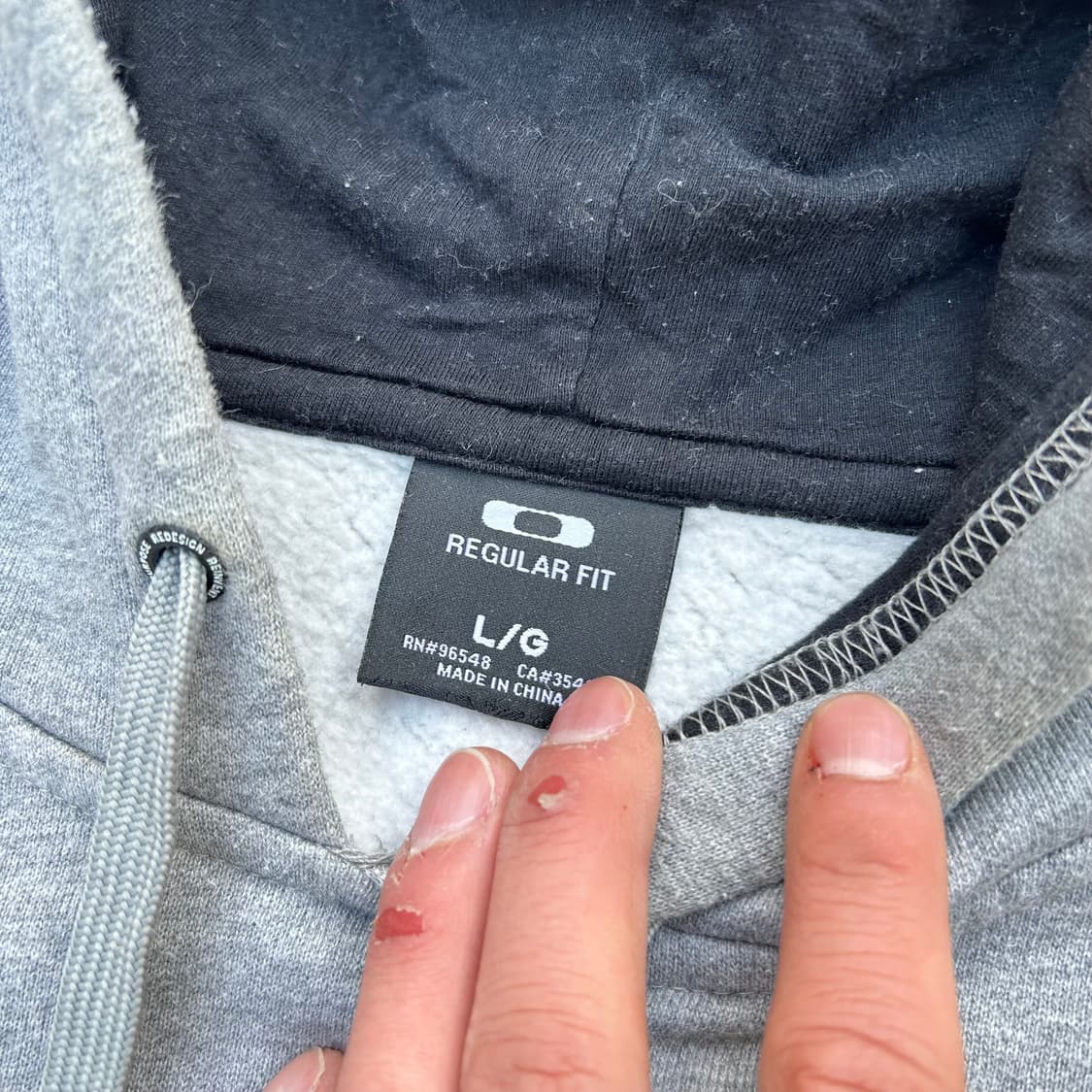 오클리 유니언잭 로고 그레이 후드티 상품이미지4