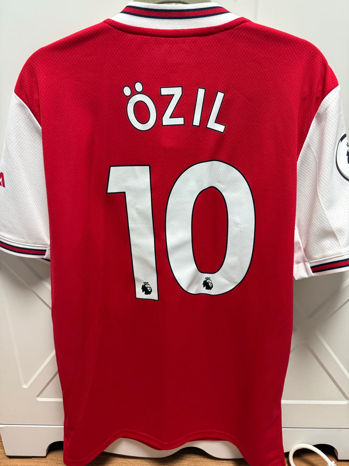 19-20 아스날 외질 유니폼 상품이미지2