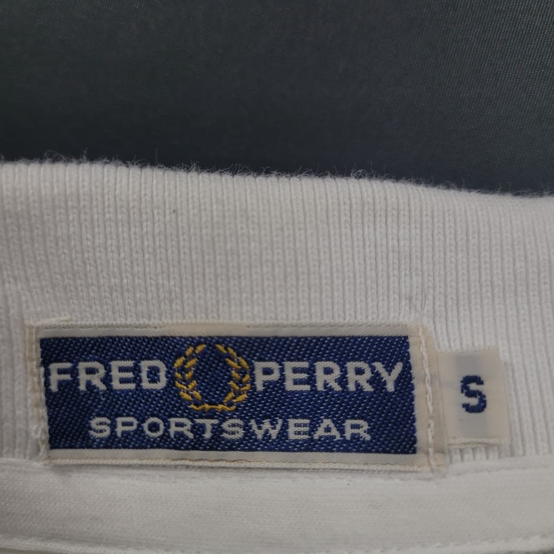 Fred Perry 프레드페리 아카이브 멀티 자수로고 셔츠 상품이미지5