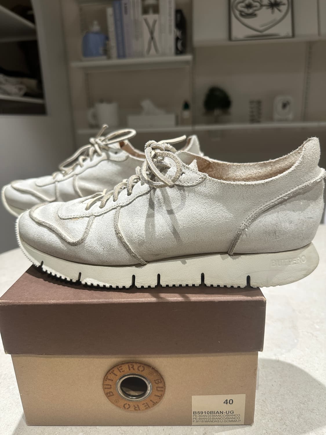 부테로카레라 크랙 화이트 260(40)사이즈 상품이미지2