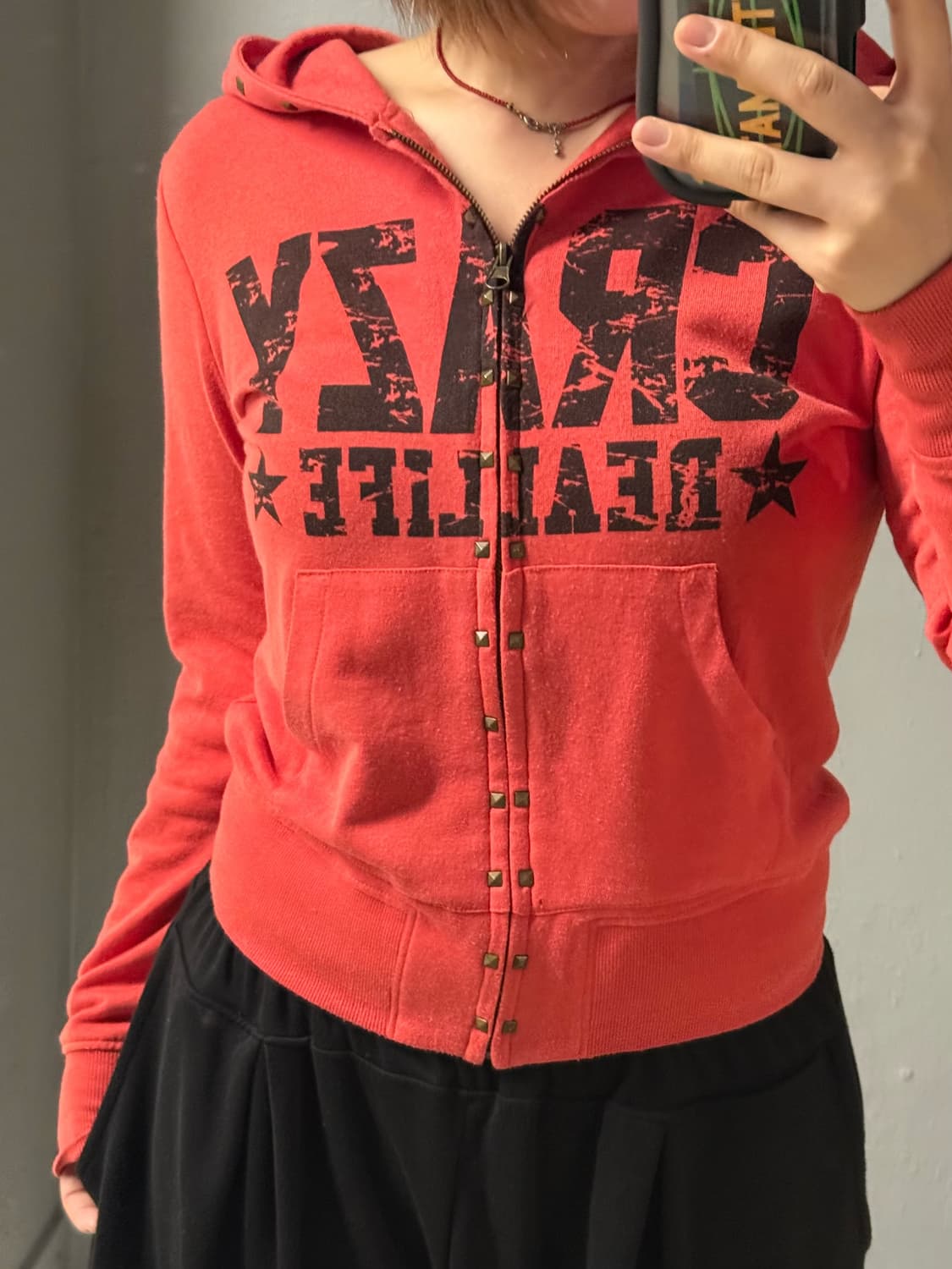 stud detail lettering hood zip-up 상품이미지4