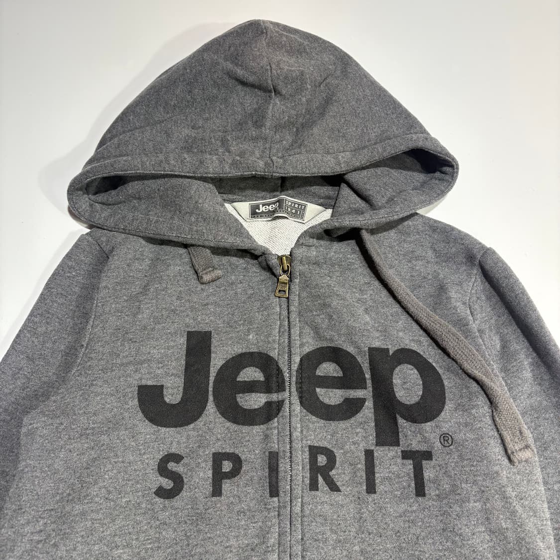 지프 스피릿 차콜 로고 집업 후드 상품이미지3