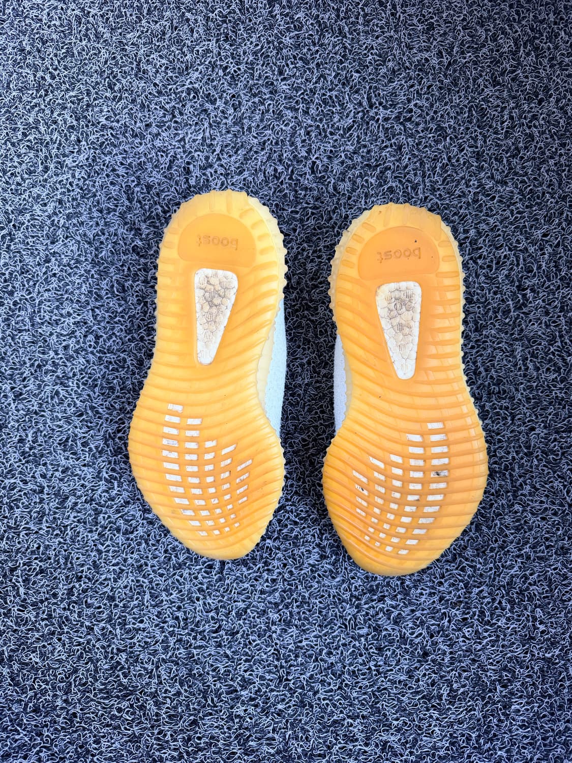 아디다스 이지 부스트 350 V2 '크림 화이트' 상품이미지5