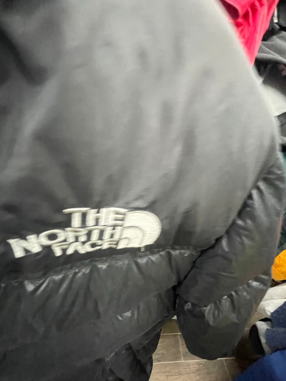 노스페이스 블랙패딩 상품이미지4