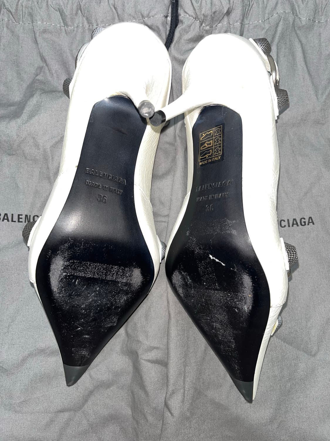 Cagole embellished leather pumps 36 상품이미지4