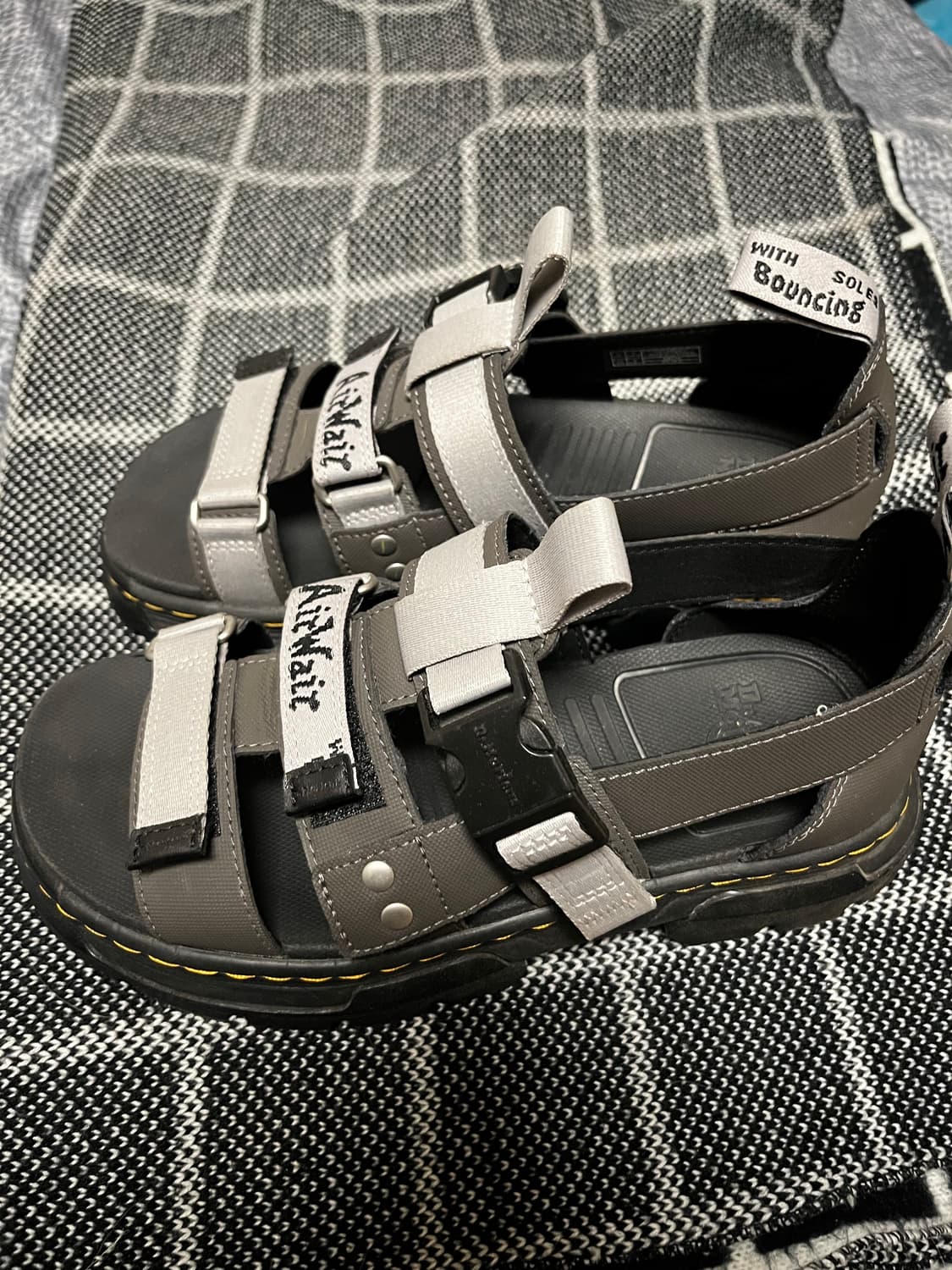 닥터마틴 피어슨2 그레이 250사이즈 (uk6) 상품이미지3