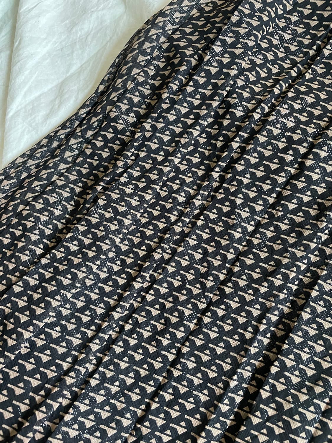 INDIVI 빈티지 글리터 플리츠 미디 스커트  상품이미지4