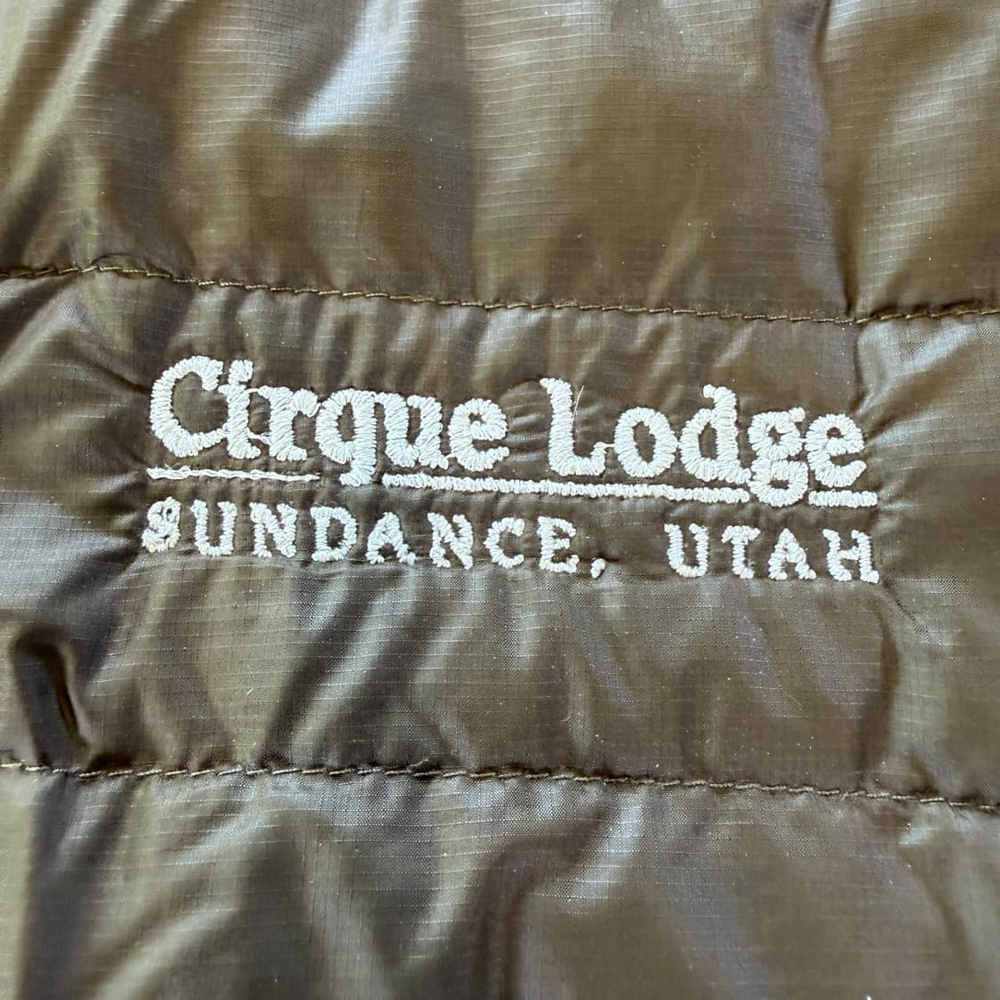 파타고니아 멘즈 경량패딩 브라운 상품이미지5