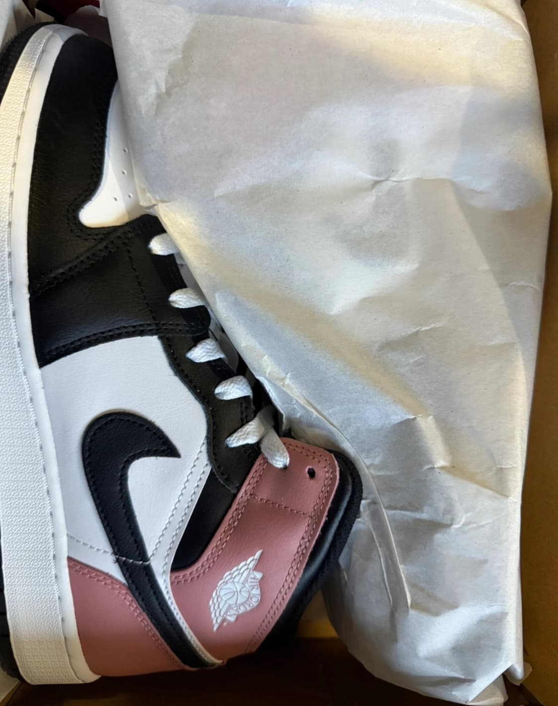 나이키 에어조던1 주니어 미드 블랙 핑크 250 상품이미지2