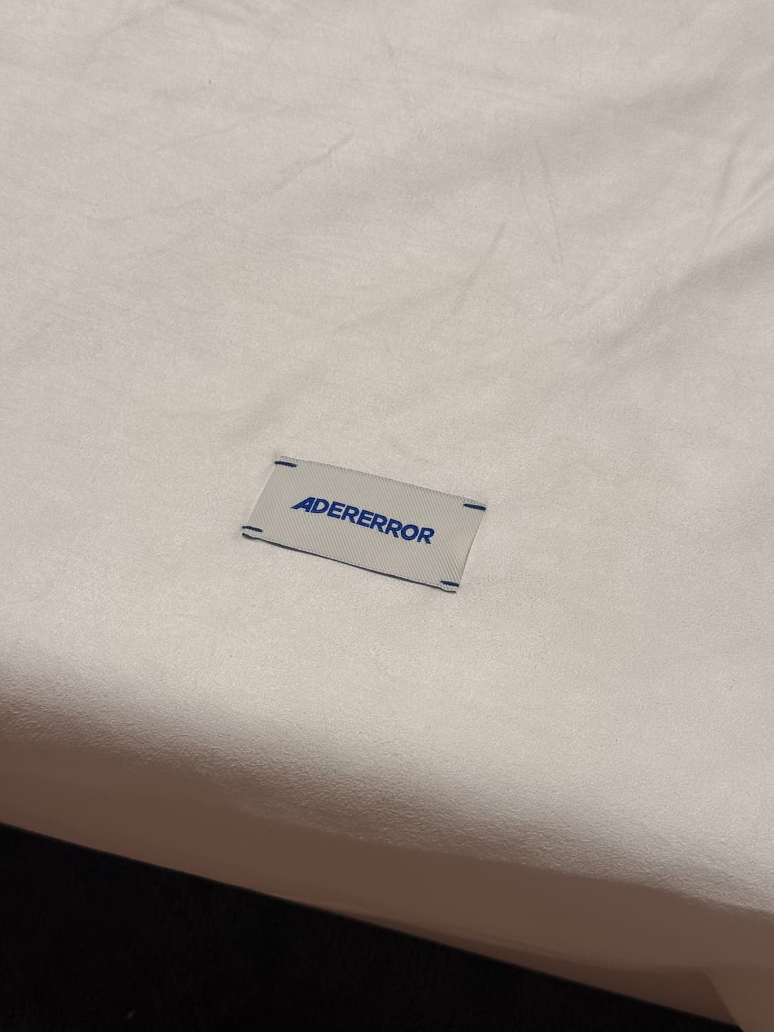 아더에러 크로스백 상품이미지4