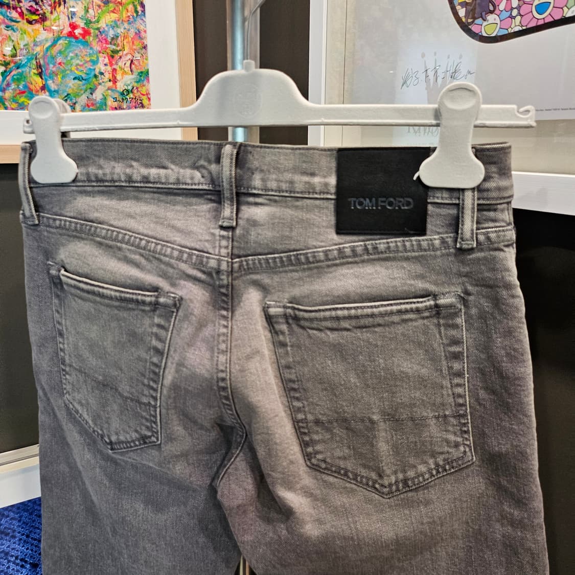 톰포드 스트레이트 핏 스웨이드 패치 데님 팬츠 상품이미지4