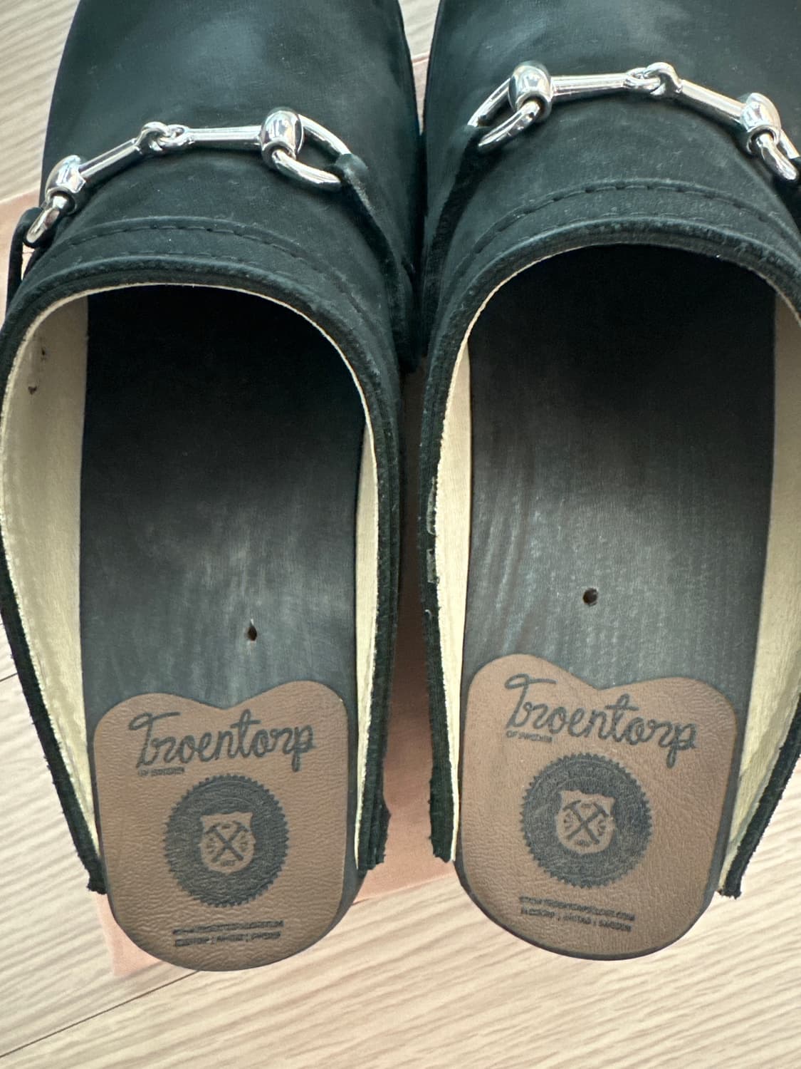 트로엔토프(Troentorp) 비트 클로그 블랙 스웨이드 상품이미지2