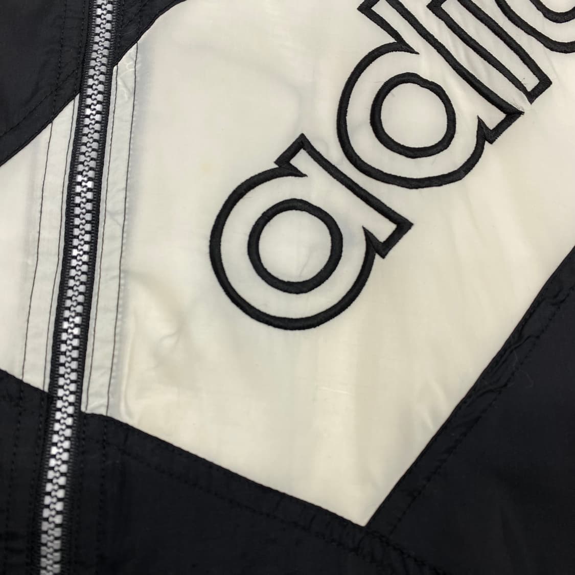 아디다스 올드스쿨 바람막이 L  상품이미지5