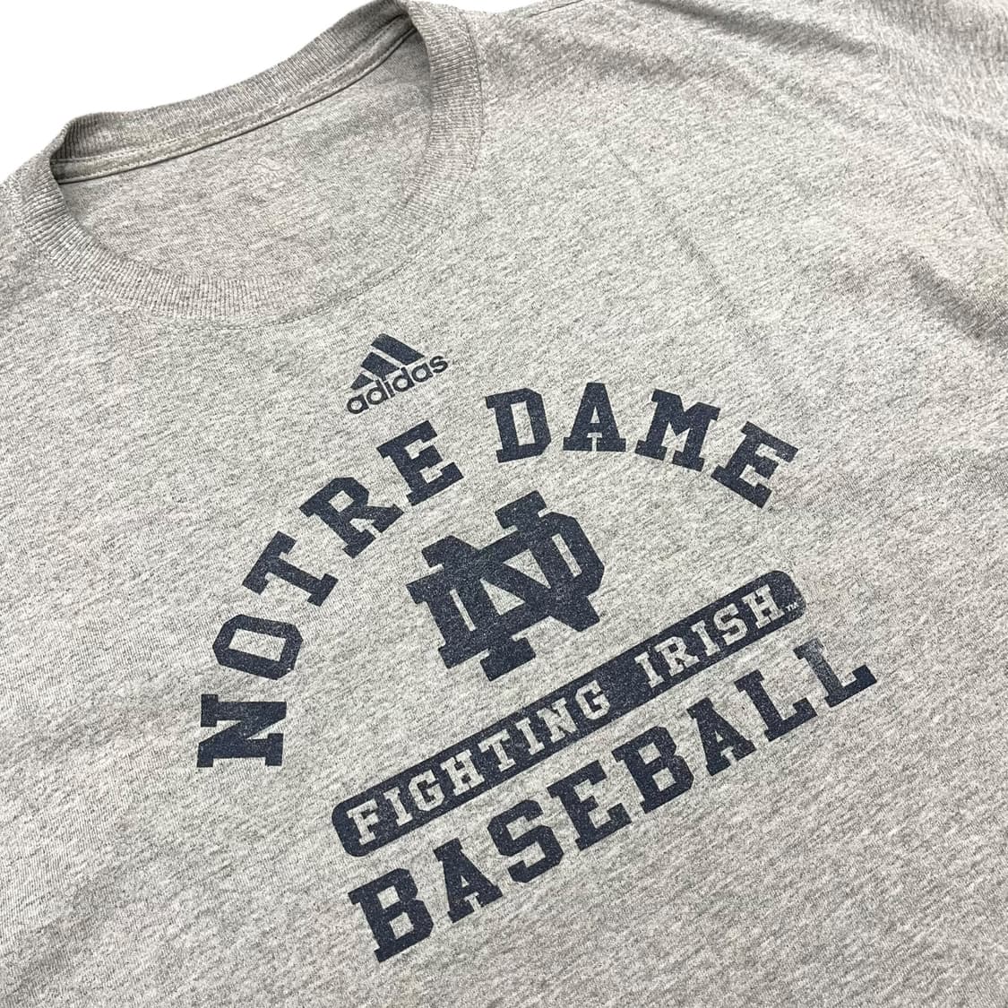 아디다스 빈티지 노터데임 대학교 티셔츠 상품이미지3