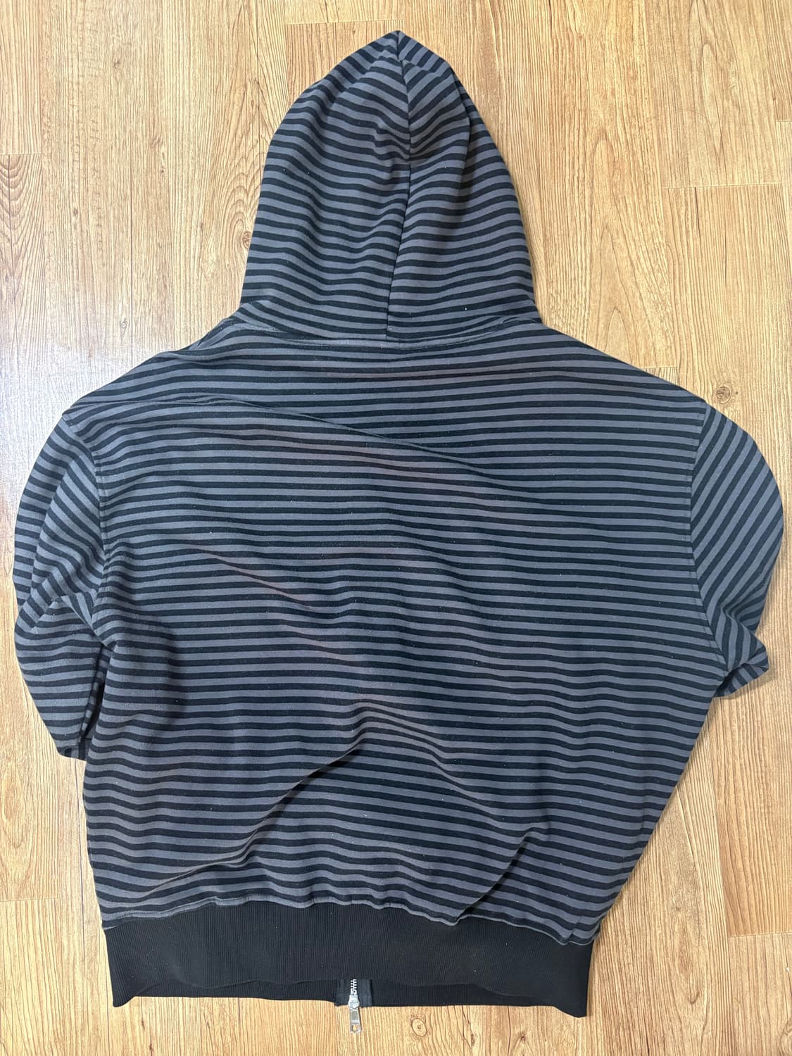 언타이틀 서울 후드 집업(XL) 판매합니다. 상품이미지2
