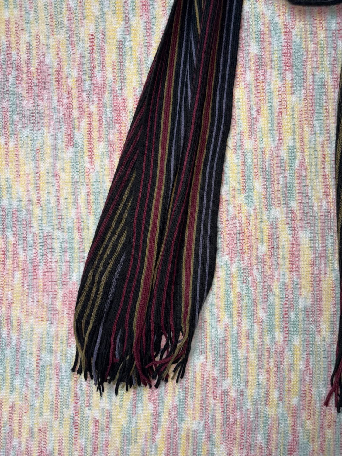 블랙 스트라이프 머플러 상품이미지4