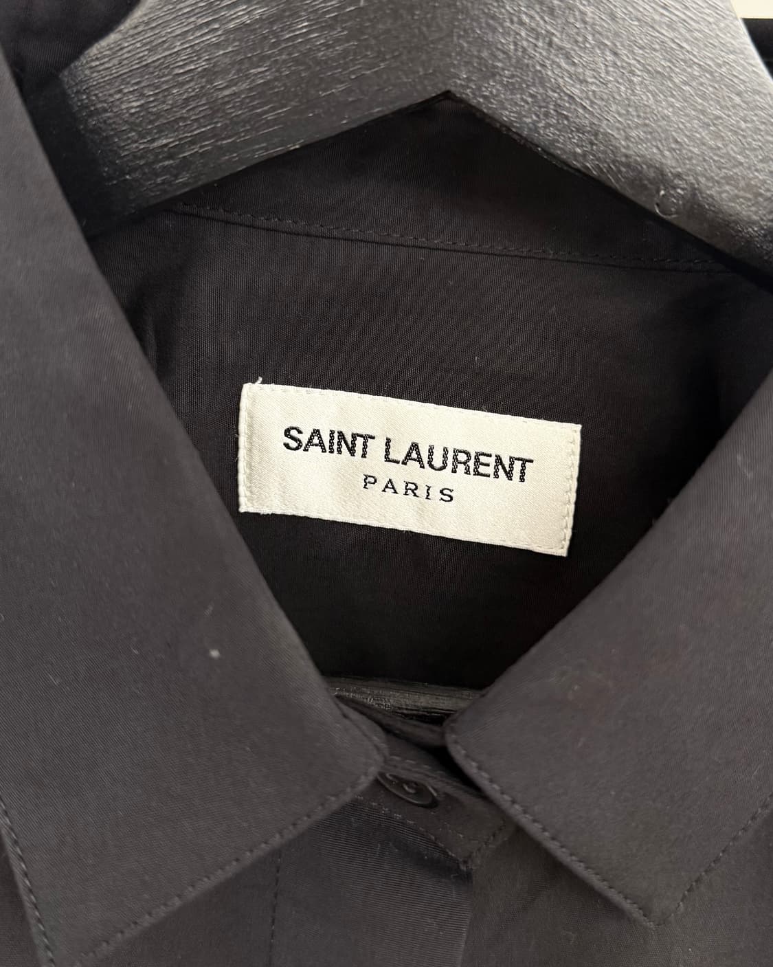 생 로랑 19aw 블랙 히든 플라켓 셔츠 상품이미지7