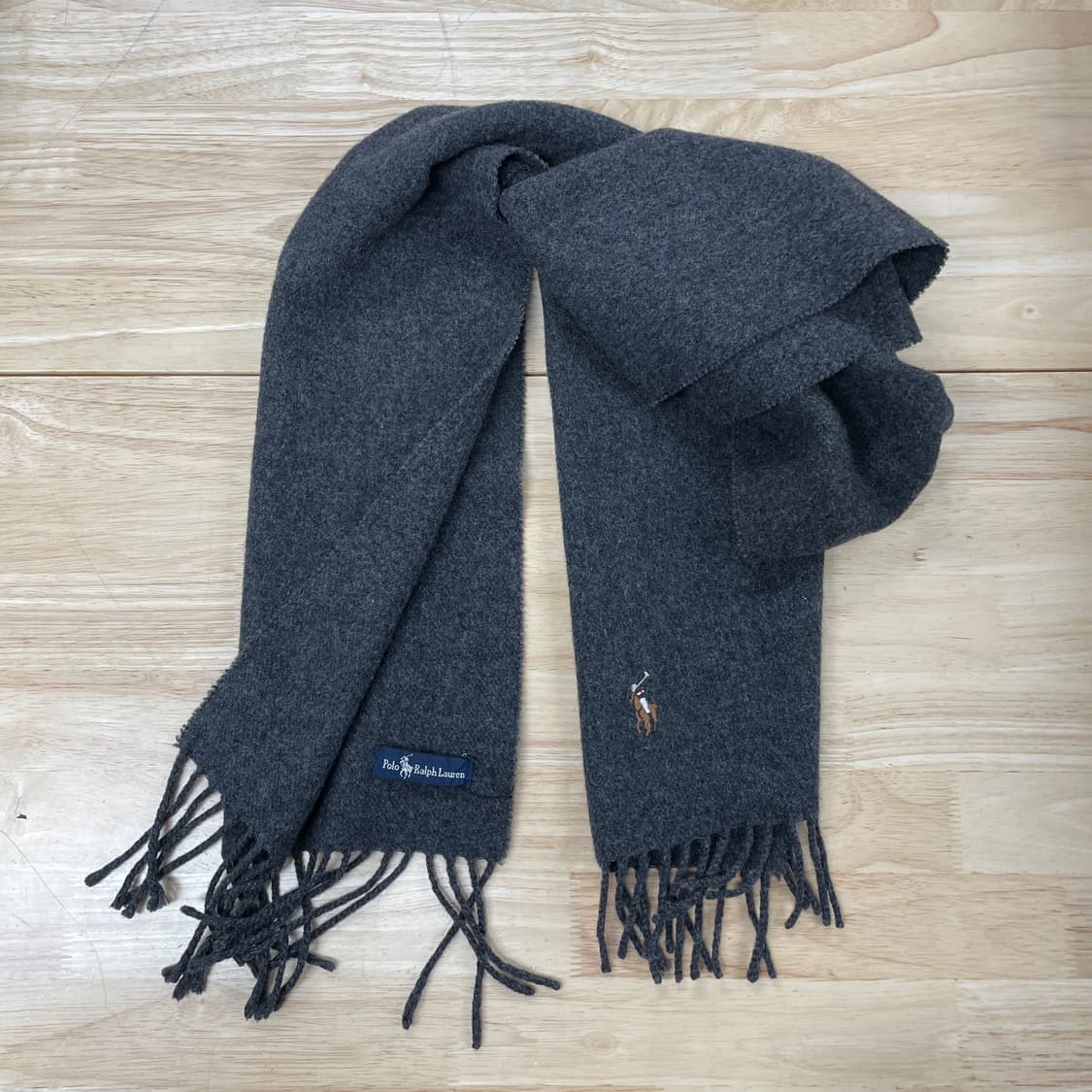 폴로 랄프로렌 차콜 머플러 상품이미지1