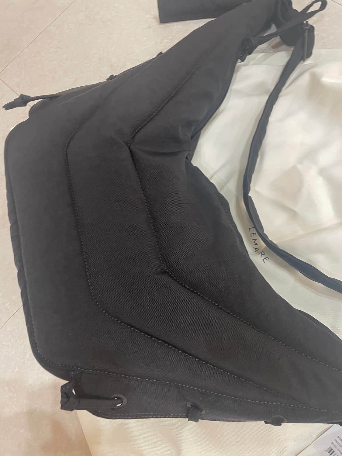 르메르 소프트 게임백 미디움 다크초코 상품이미지3