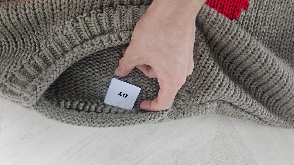 오와이 하트 스티치 니트 상품이미지2