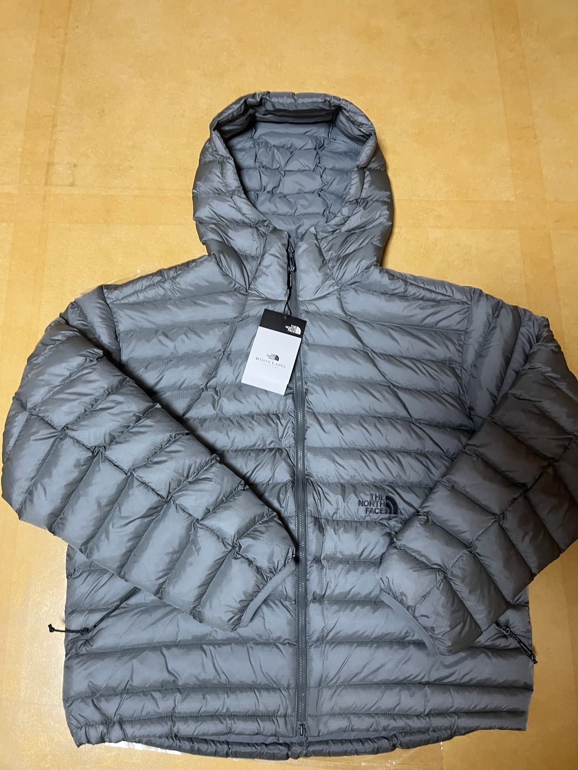 벤투스 실버색상 L사이즈 새상품 팝니다. 상품이미지1