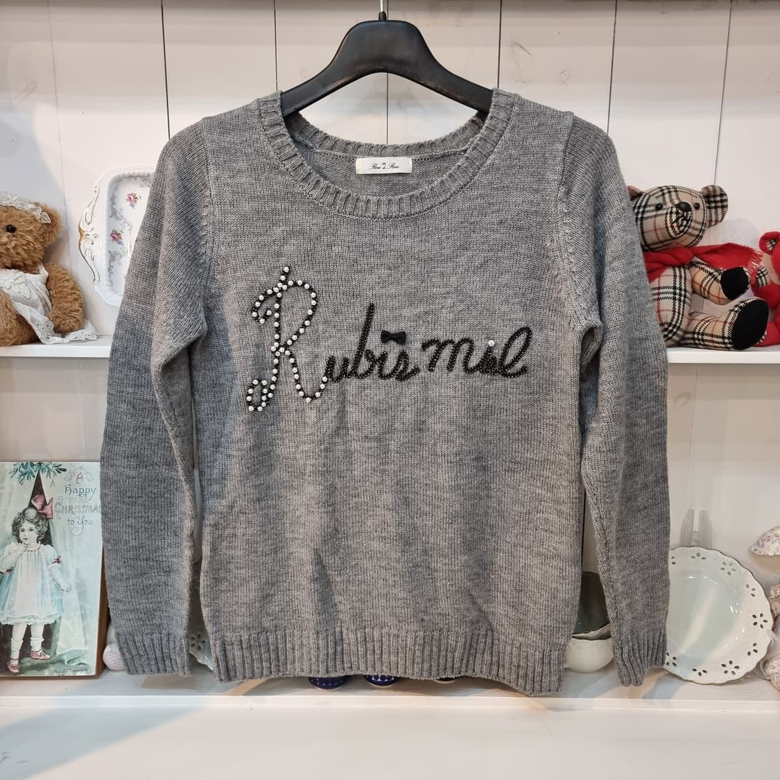 진주 비즈 로고 그레이 니트 상품이미지1