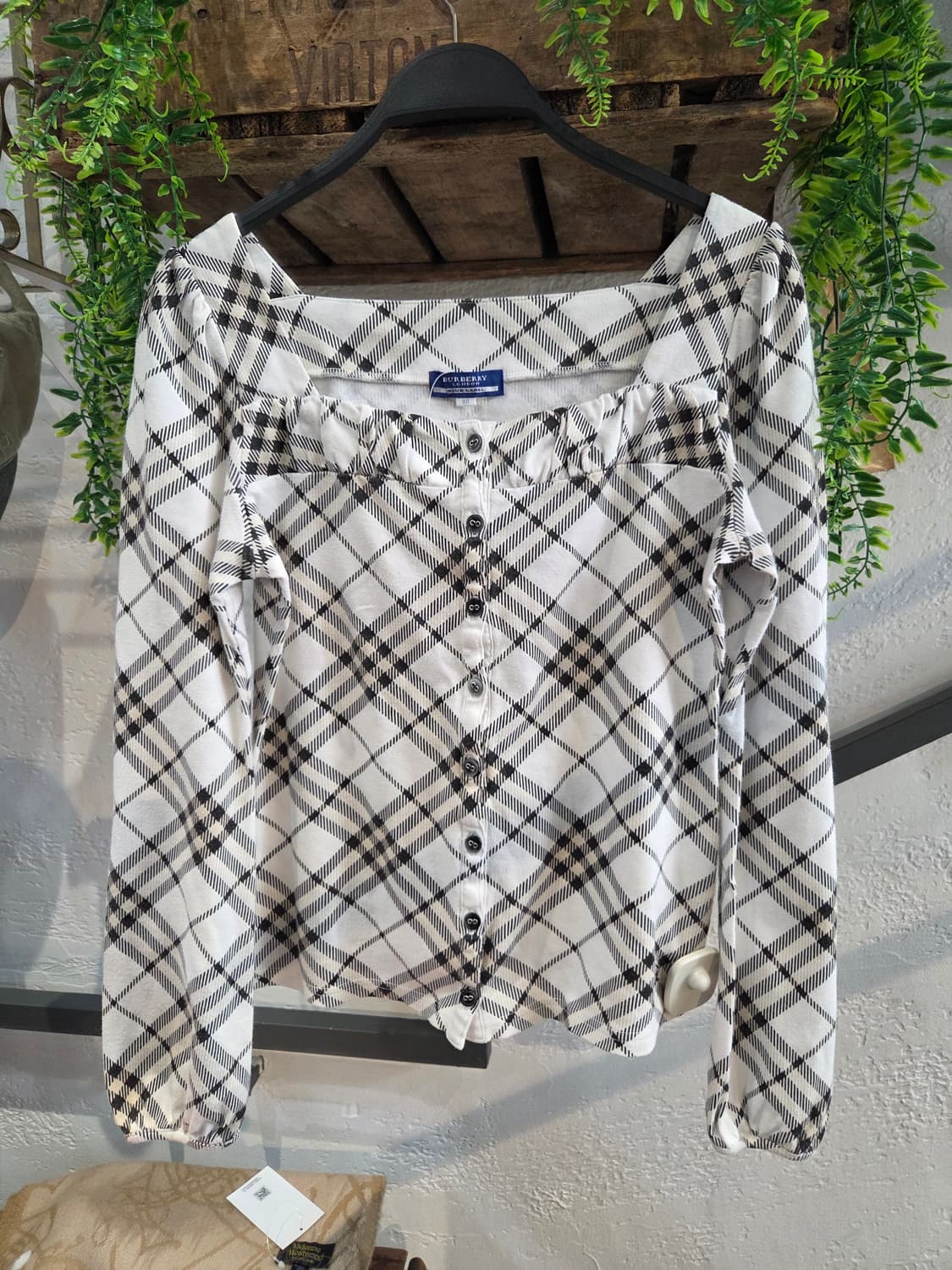 Burberry 버버리 화이트 노바체크 롱슬리브 상품이미지1