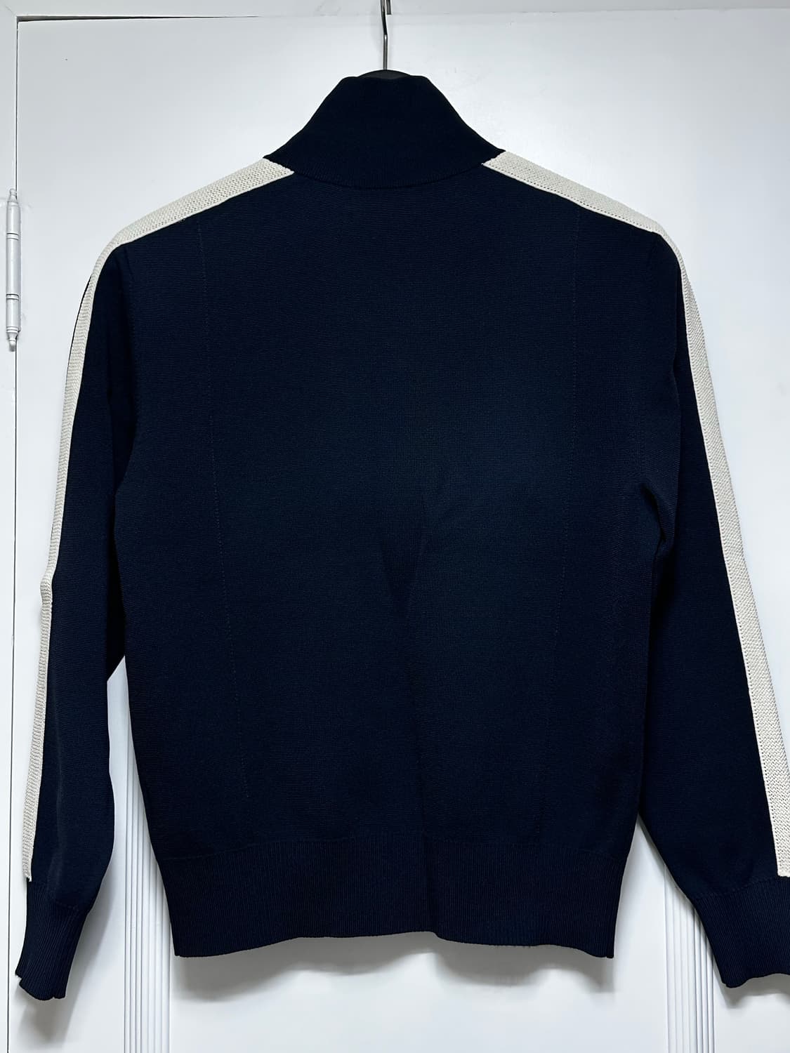 cos 컨트래스트 스트라이프 니티드 트랙 재킷 상품이미지2