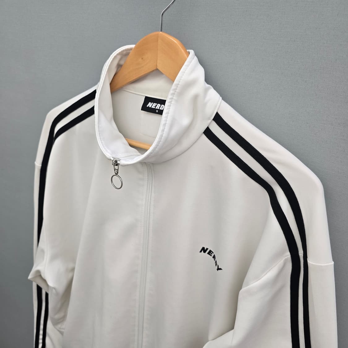 널디 NY 트랙탑 화이트 져지 상품이미지3