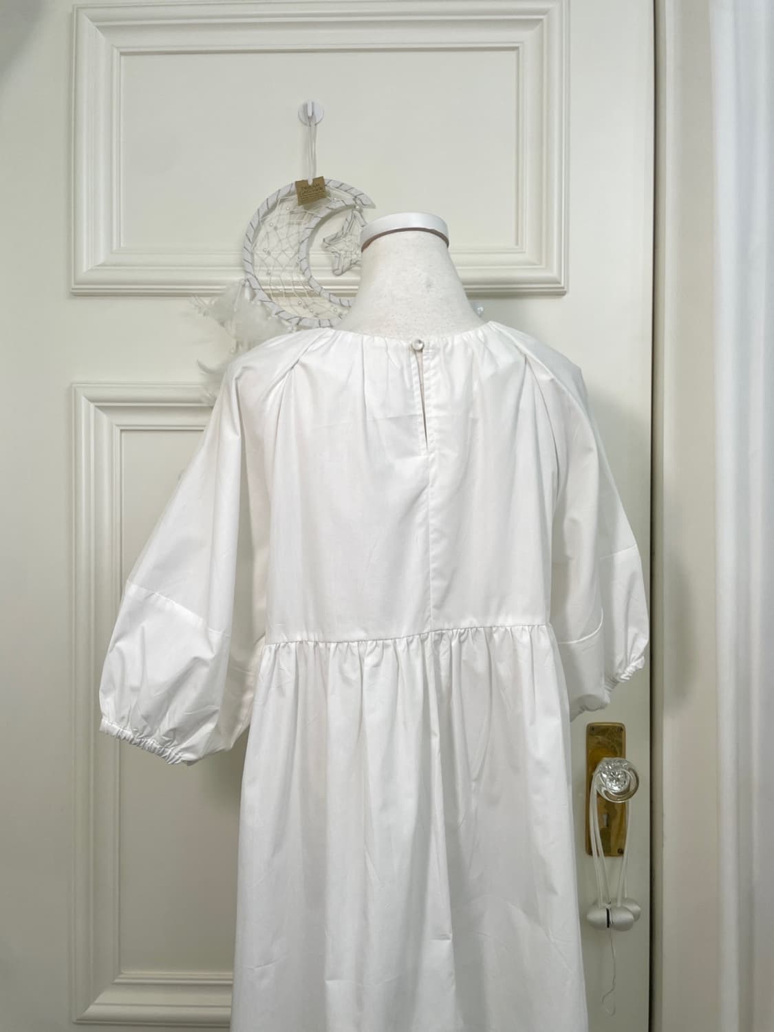 EHKA SOPO white shirring puff sleeve cut 상품이미지3