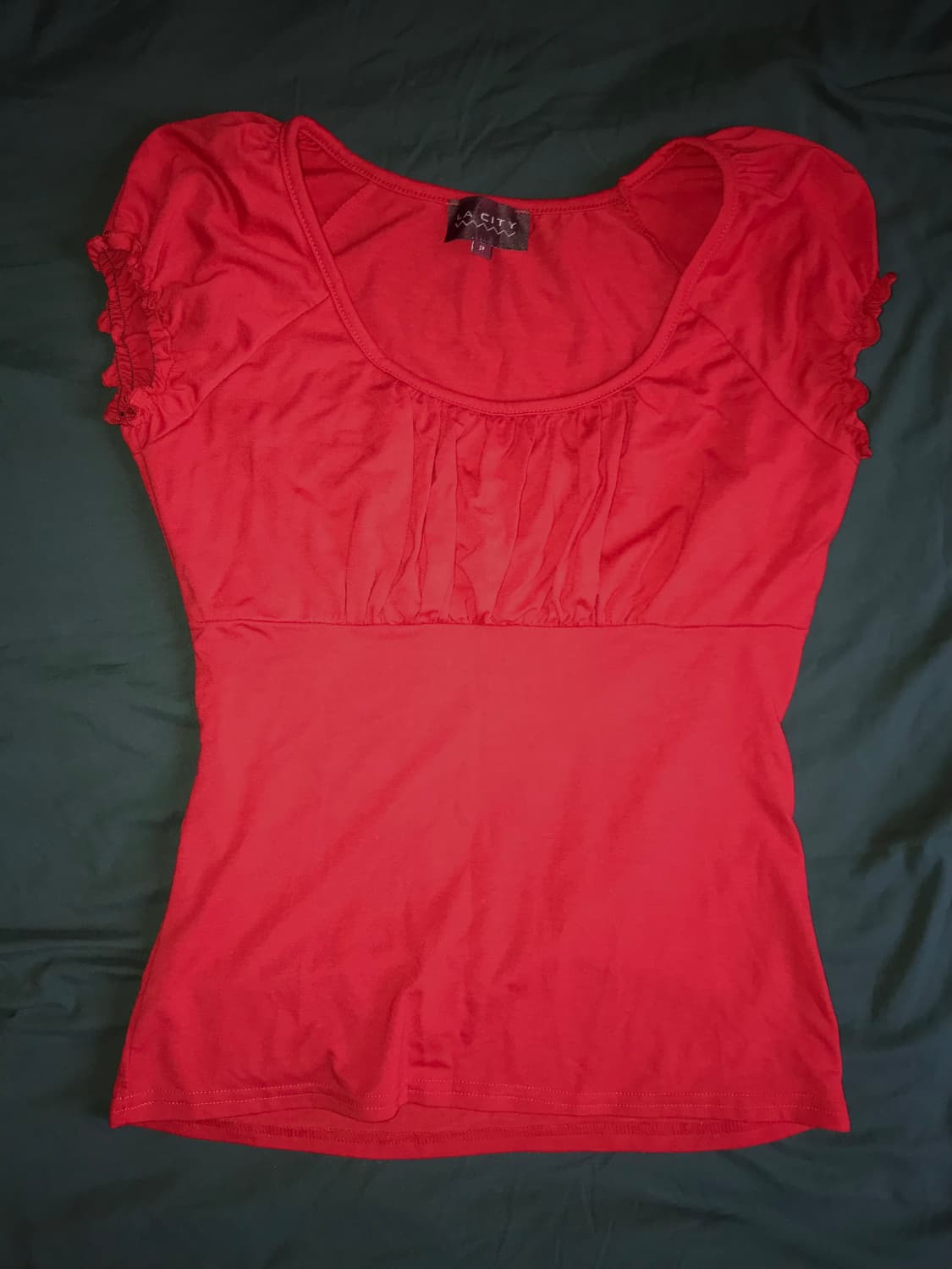 레드 러플 스퀘어넥 탑 상품이미지1