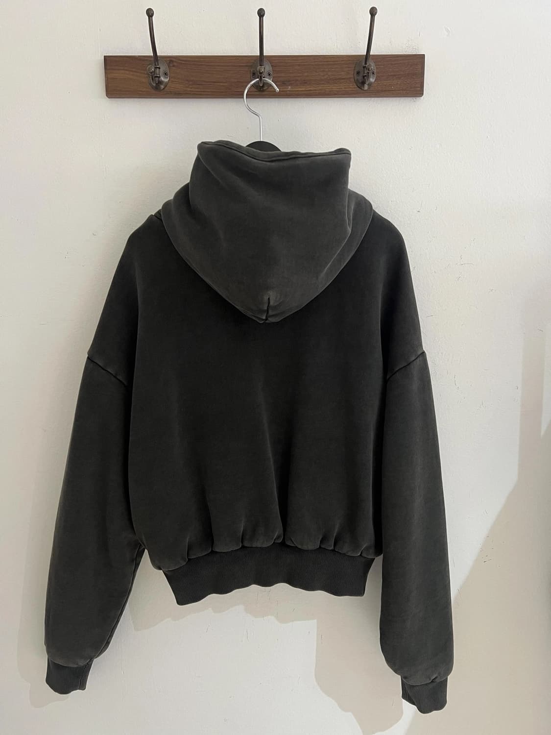 엔타이어스튜다오 후드집업 상품이미지3