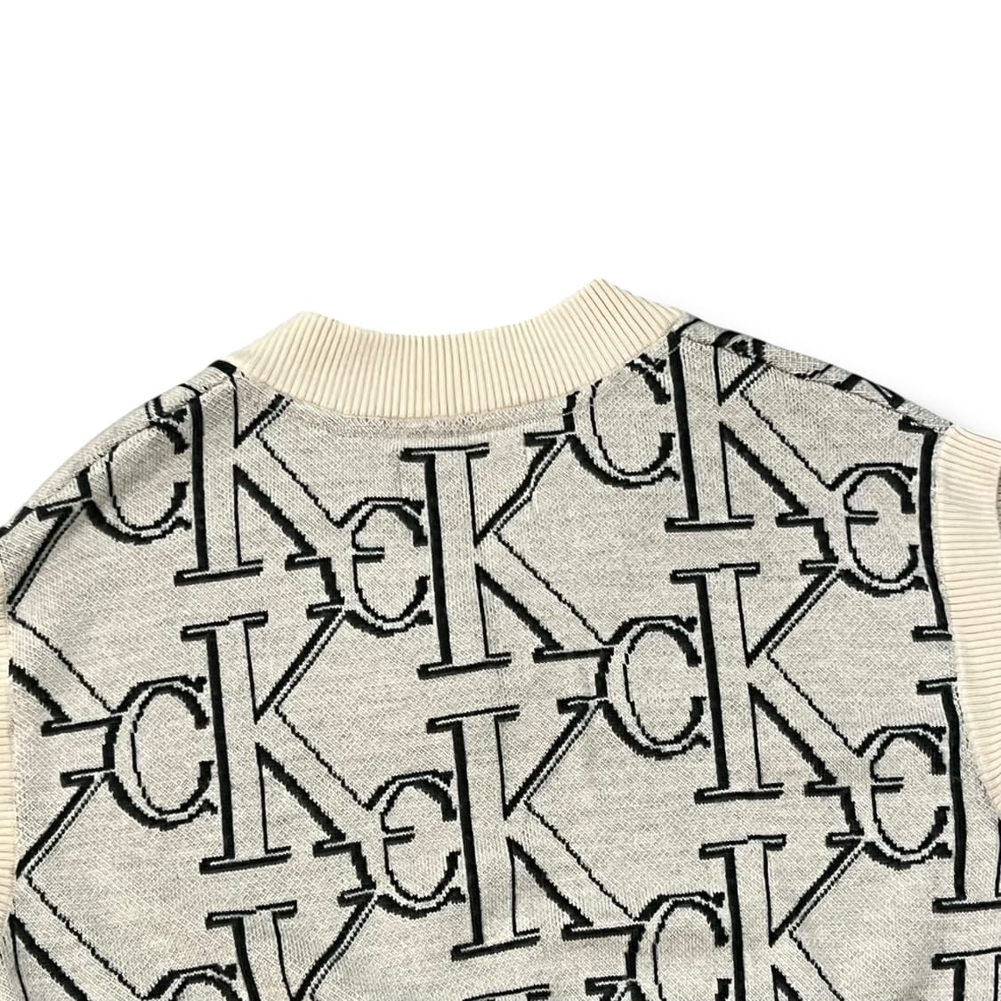  캘빈클라인 진스 로고 브이넥 니트 베스트 y14395 상품이미지5