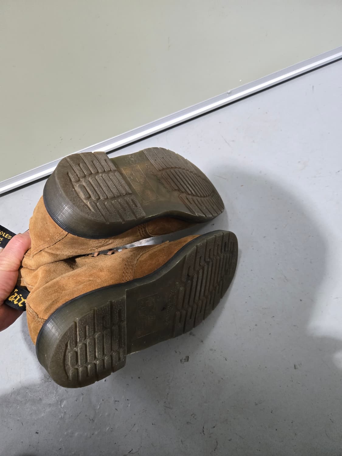 닥터마틴 1460 스웨이드 부츠 브라운 상품이미지4