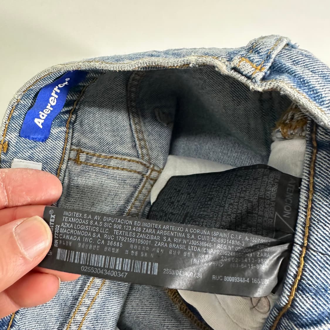 34 아더에러 X 자라 자더에러 연청 패치워크 디스트로이드 데님팬츠 상품이미지5